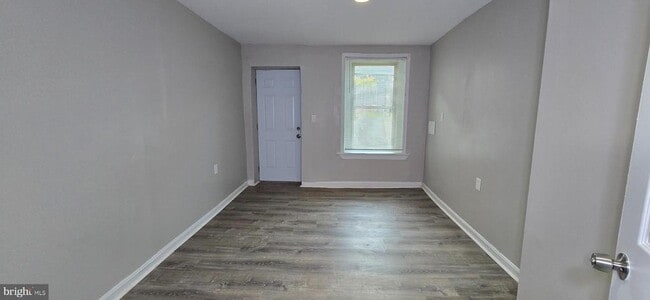 Building Photo - 1119 Montello Ave NE