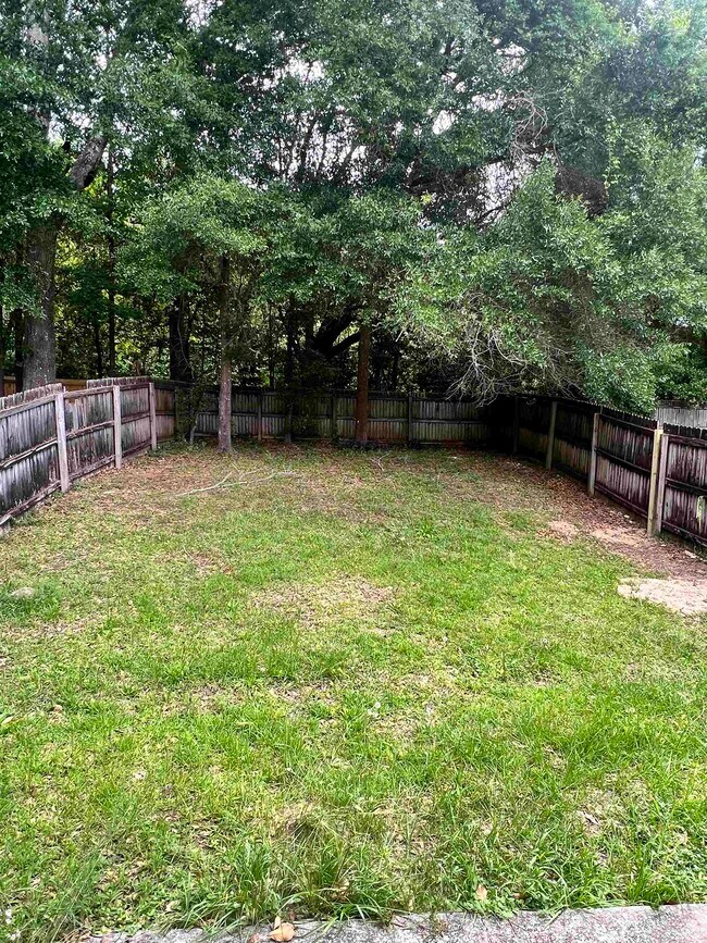 Building Photo - 4108 Mission Trace Blvd