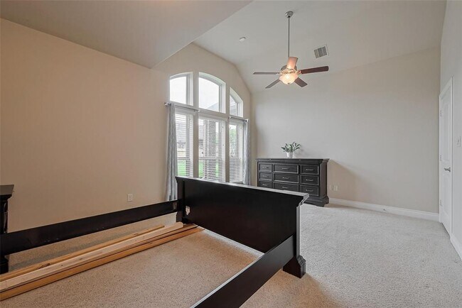 Building Photo - 2722 Park Oak Ct