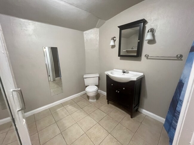 Building Photo - 1817 Breckenridge Dr