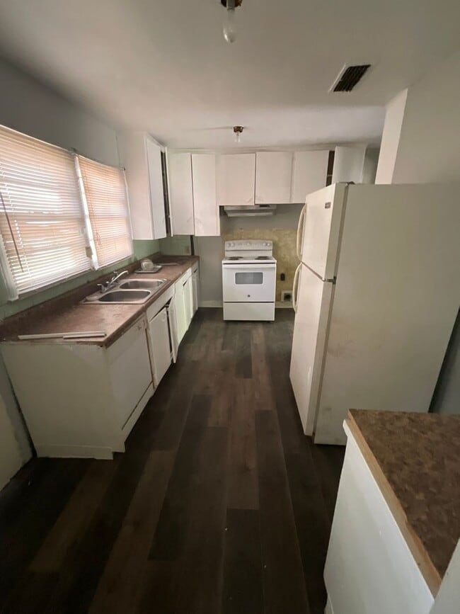 Building Photo - 3208 Murphy-