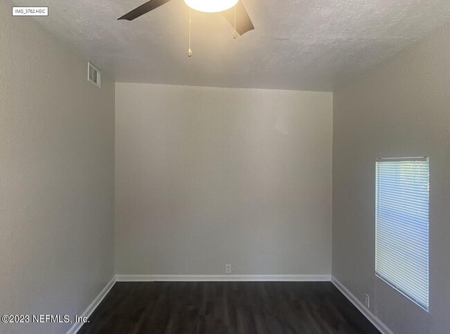 Building Photo - 5416 Bunche Dr