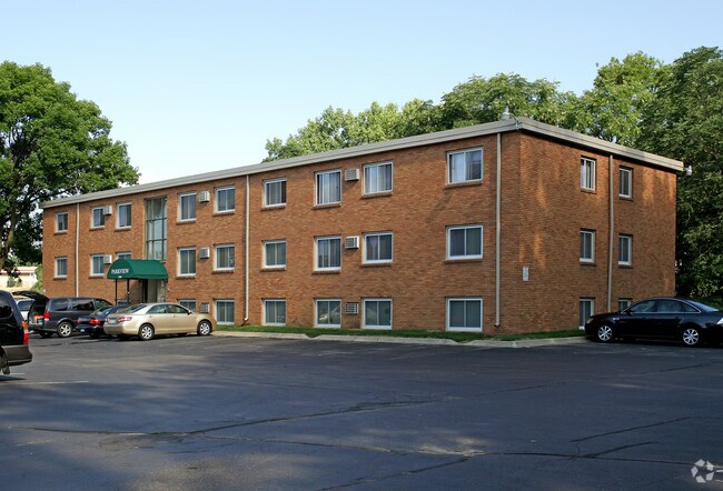 Primary Photo - Parkview Apartments