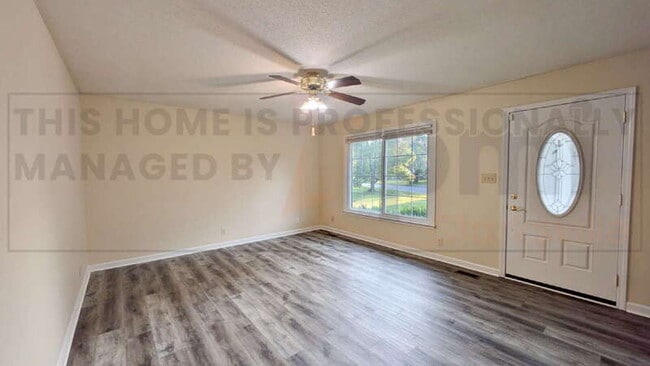 Building Photo - 3388 Oak Park Dr