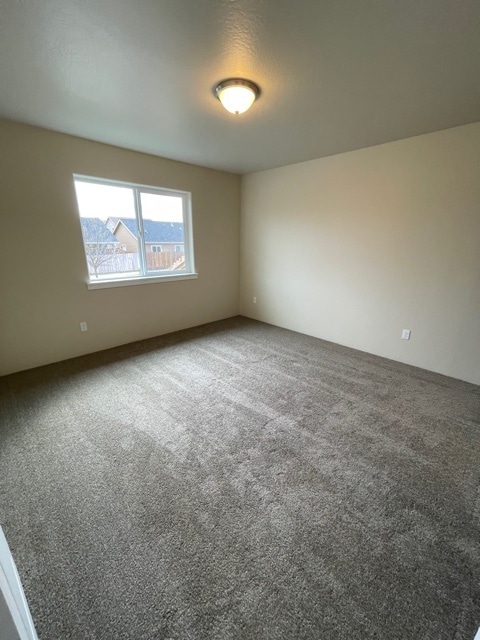 Building Photo - 1014 SW Stoney Creek Ln