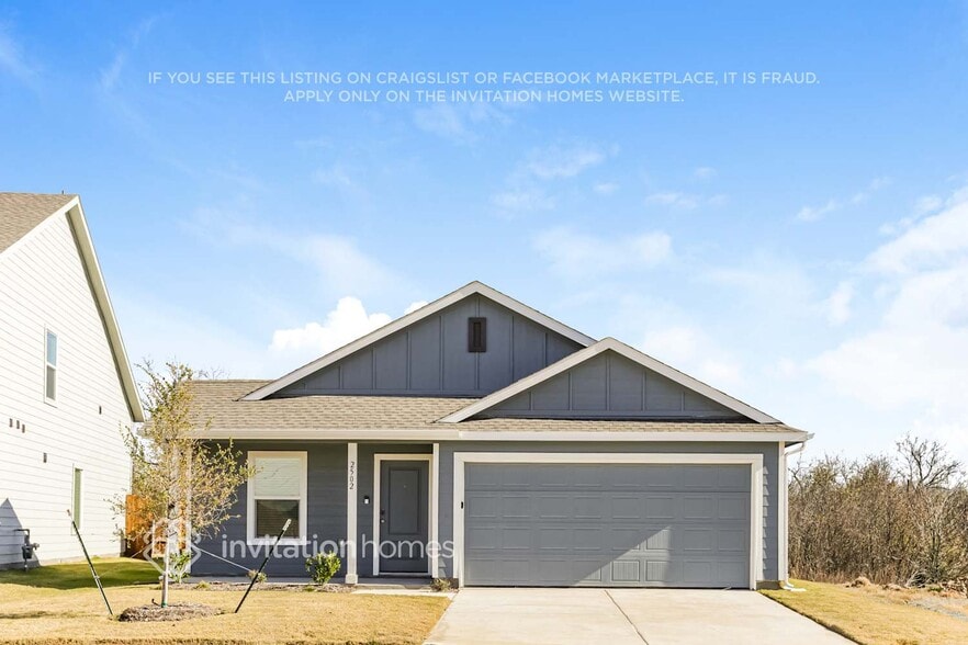 Primary Photo - 2502 Flight Trl