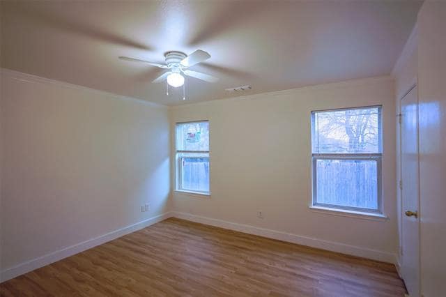 Building Photo - 1208 Village Garden Dr