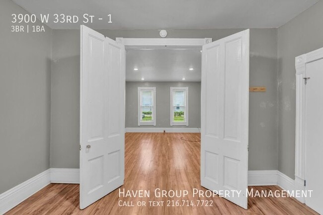 Building Photo - 3900 W 33rd St