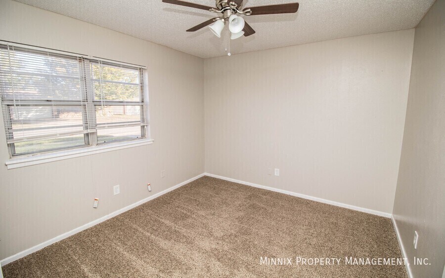 Building Photo - 4825 53rd St