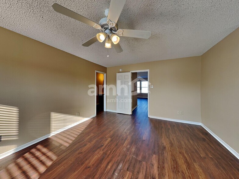 Building Photo - 9594 W Stargazer Dr