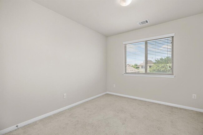 Building Photo - 4607 Graceful Ln