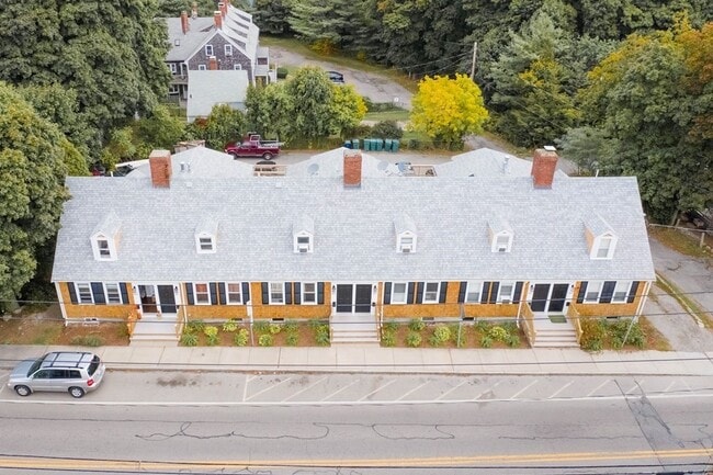 Primary Photo - 421 Court St