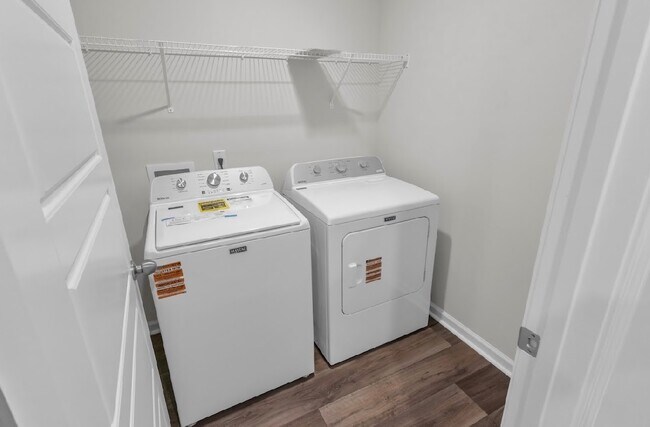 Building Photo - 8740 Silver Perch Ln