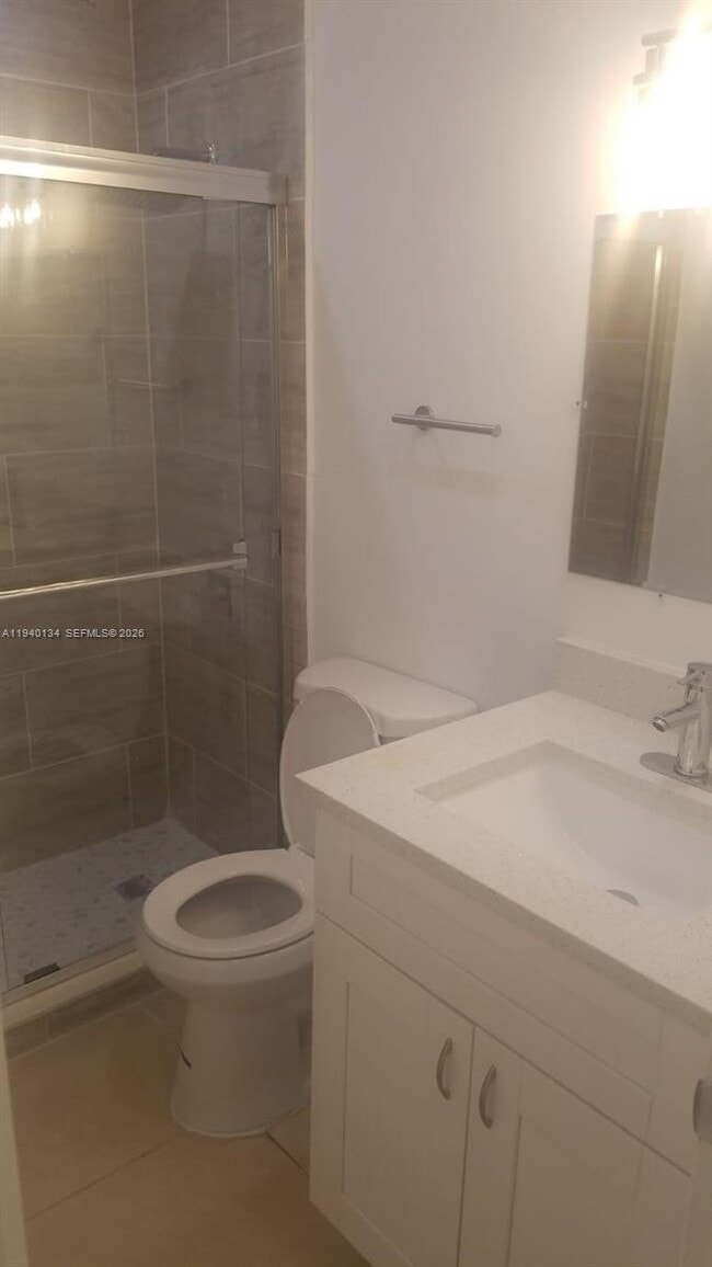 Building Photo - 3000 NW 5th Terrace