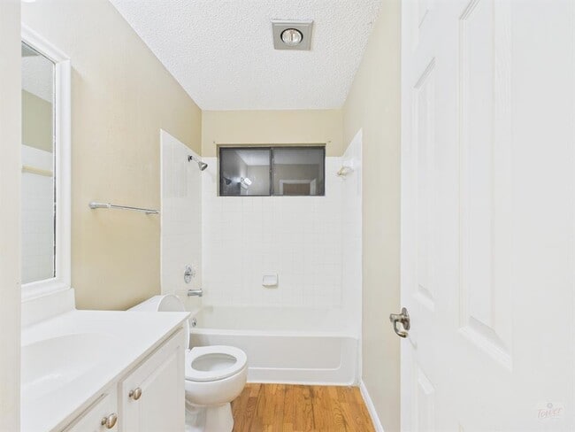 Building Photo - 14405 Tiffer Ln