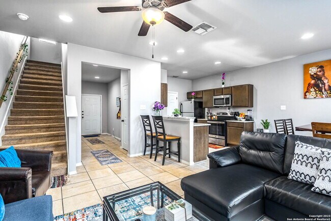 Building Photo - 11111 Belair Dr