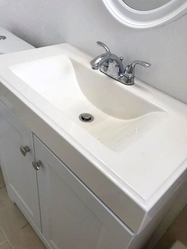 Building Photo - Two charming Houses available for Rent