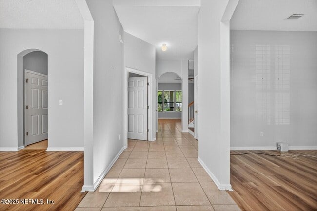 Building Photo - 9281 Sharnbrook Ln