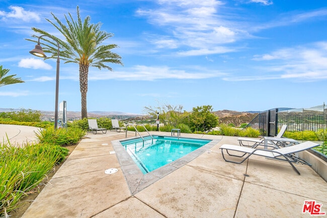 Building Photo - 25151 Golden Maple Dr