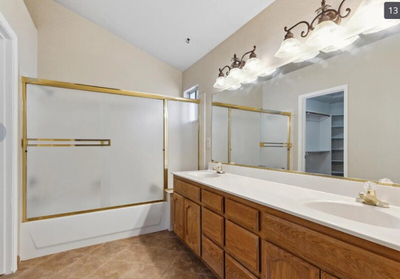 Building Photo - 747 Chenin Blanc Dr
