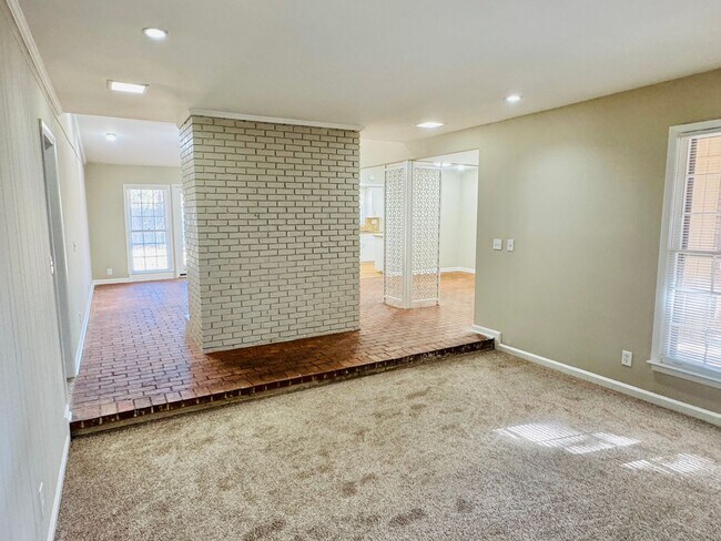 Building Photo - Updated 4-Bedroom Ranch with the layout everyone wants