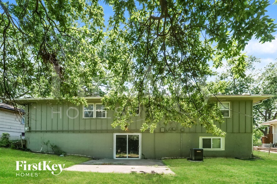 Building Photo - 9807 Drury Ave
