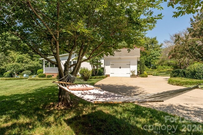 Building Photo - 108 Surfside Rd