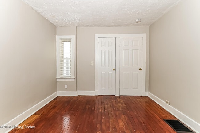 Building Photo - 1714 W Hill St