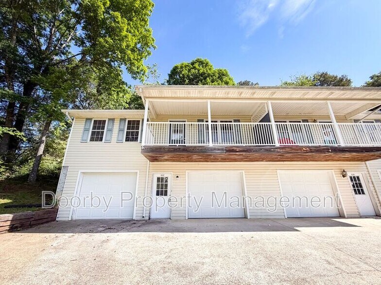 Building Photo - 6330 Harrison Ooltewah Rd