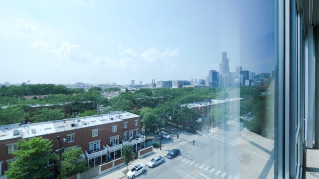 Building Photo - 1407 S State St