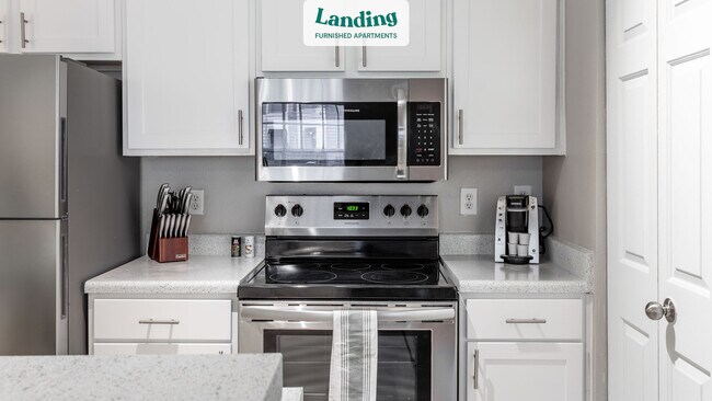 Building Photo - 515 E Palm Valley Blvd