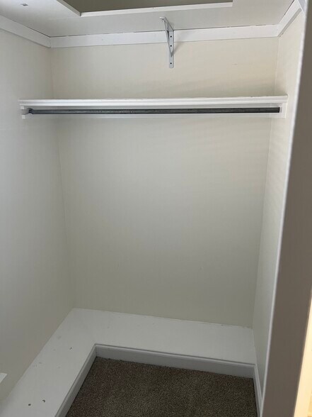 Master Closet - 38035 Post Office Rd