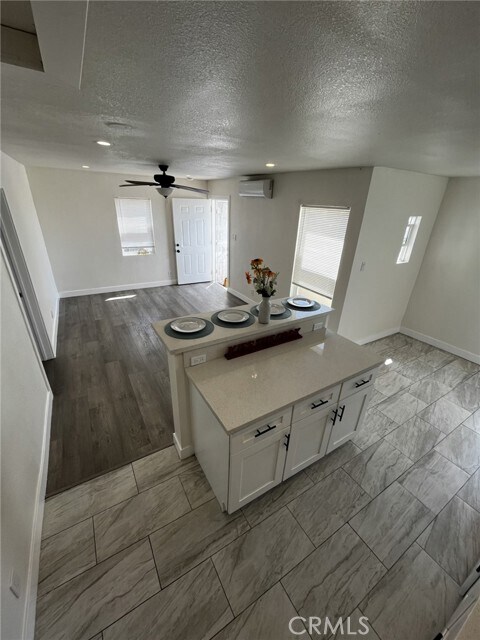 Building Photo - 4518 Normandie Ave