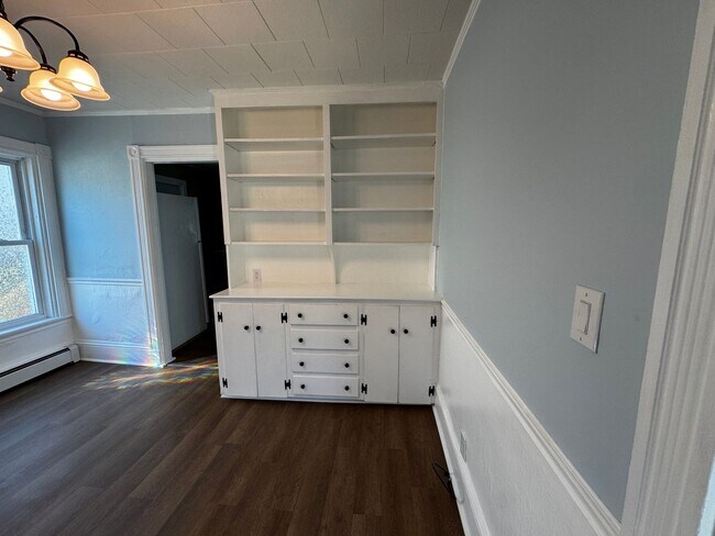 Building Photo - Spacious 3 Bedroom, 1.5 Bath House for Rent in Brewer