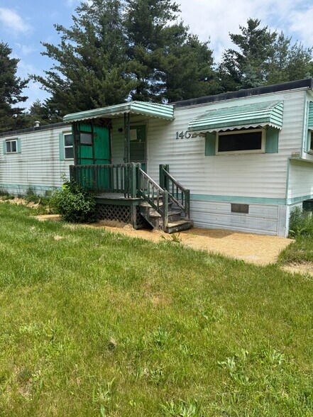 Building Photo - 1404 Rumbaugh Ln