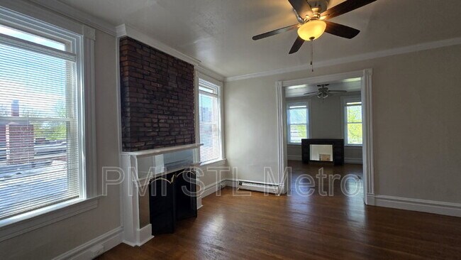 Building Photo - 2312 Texas Ave