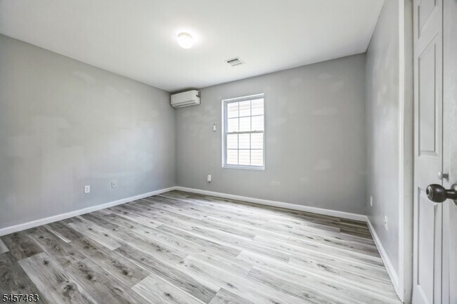 Building Photo - 708 Ocean Ave
