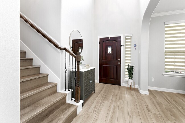 Building Photo - 29022 Pinnacle Ridge Dr