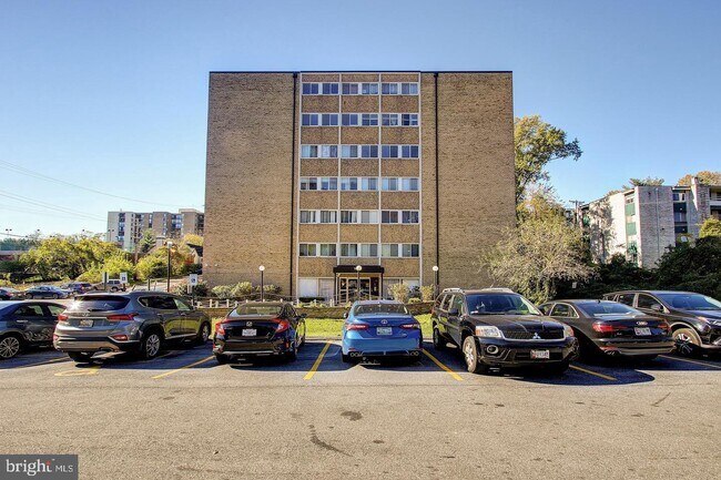 Building Photo - 9250 Edwards Way