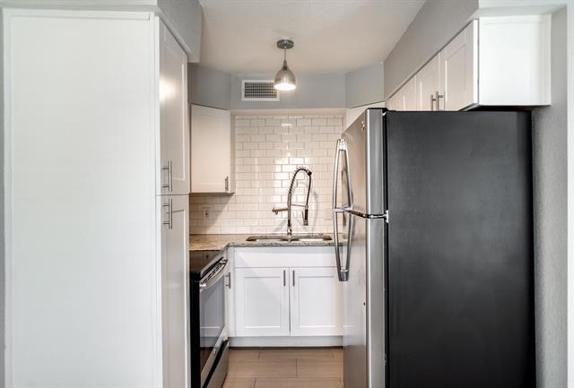 Building Photo - 5708 Hudson St