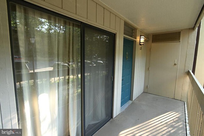 Building Photo - 1578 Moorings Dr