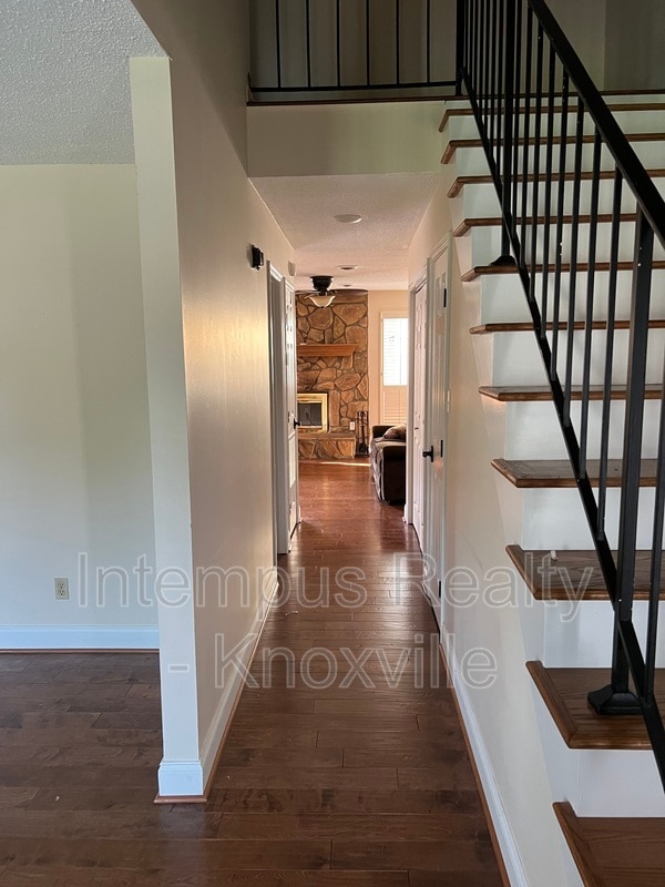 Building Photo - 7914 Gleason Dr