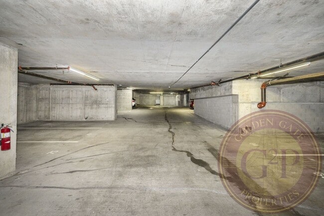 Building Photo - Hayes Valley - 2 BR, 2 BA Condo 947 Sq. Ft...