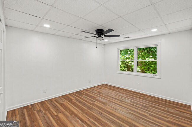 Building Photo - 1173 Mill Ridge Dr
