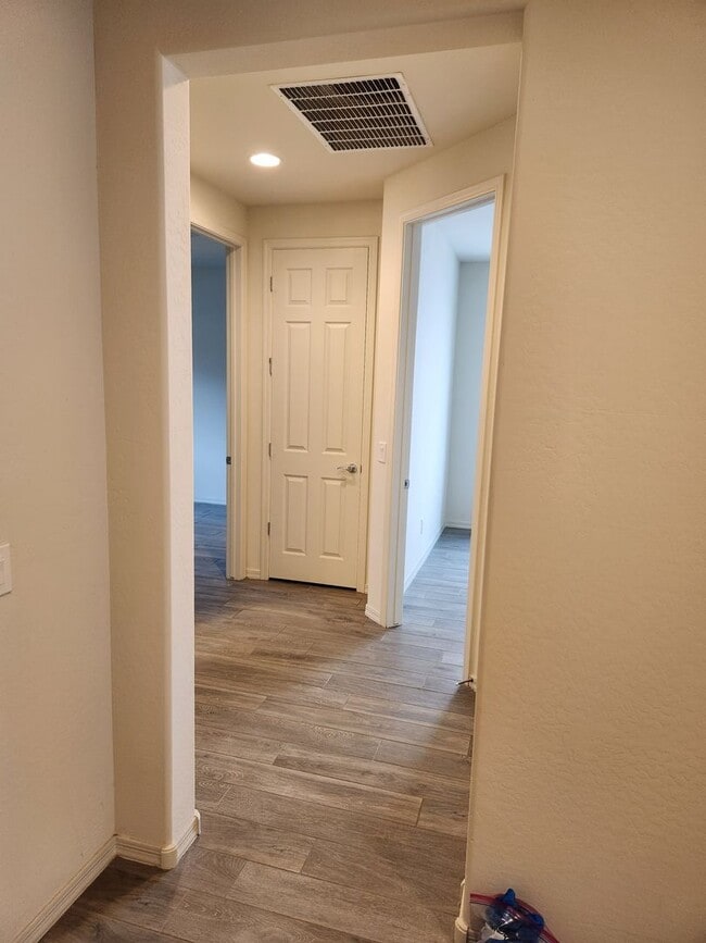 Building Photo - ALORAVITA 4 Bedroom 3.5 Bath