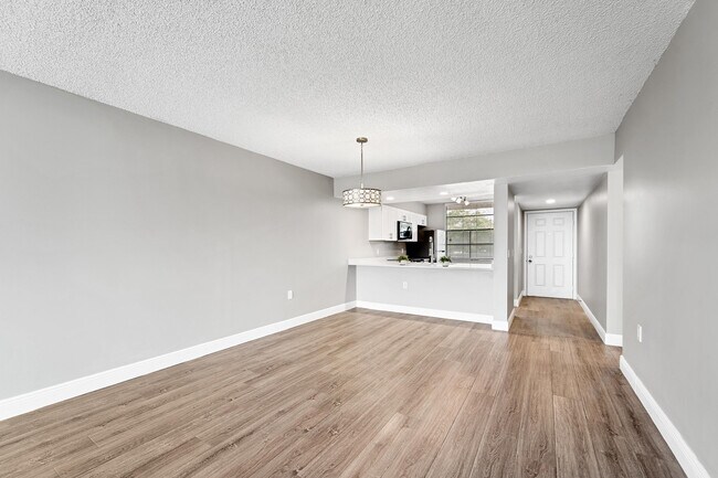 Building Photo - 3636 Whitehall Dr