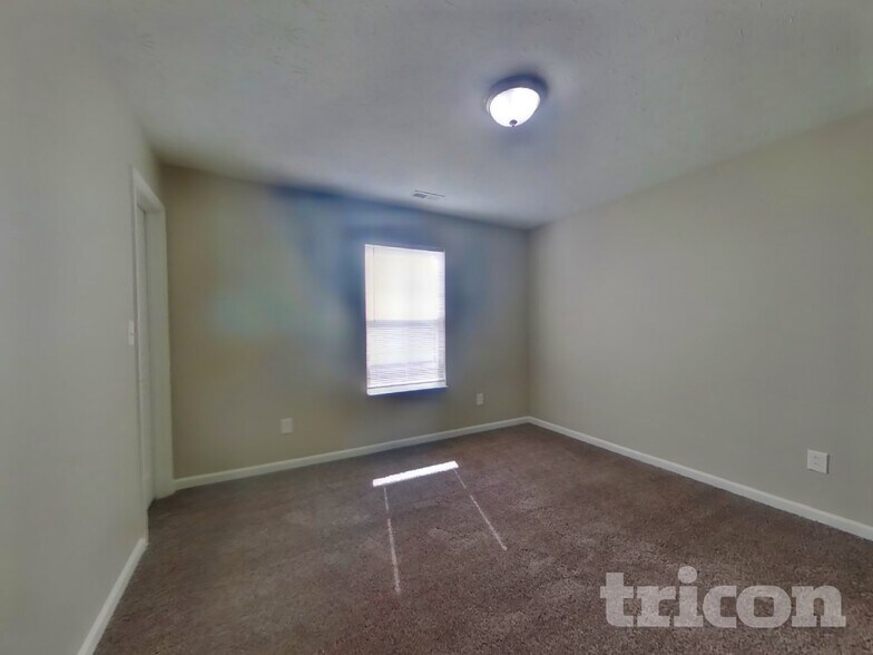 Building Photo - 7507 Brattle Dr