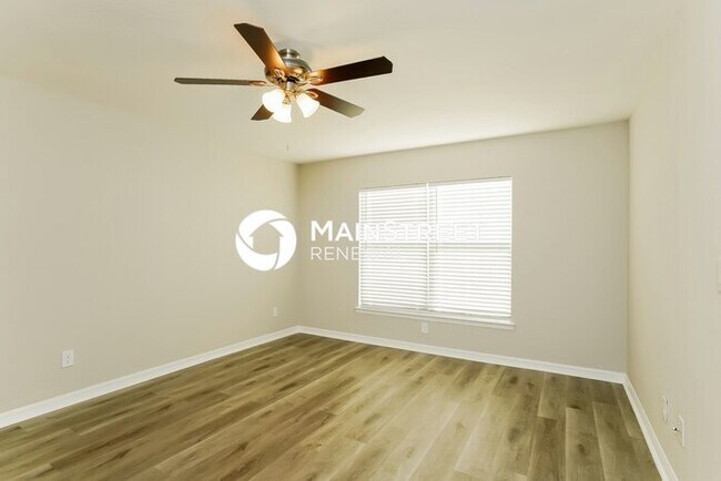 Building Photo - 4 Bedroom Pet-Friendly Home in Cape Coral, FL with Main Street Renewal