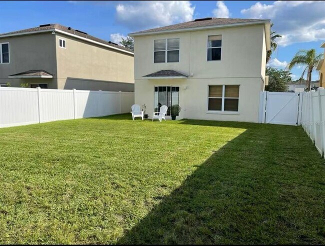 Building Photo - 15255 Harrowgate Way