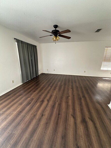 Building Photo - 3334 Aberdeen Loop